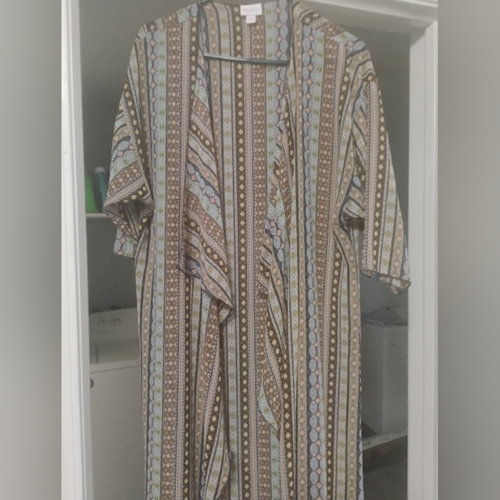 LuLaRoe Geometric Patterned Kimono with Earthy Tones